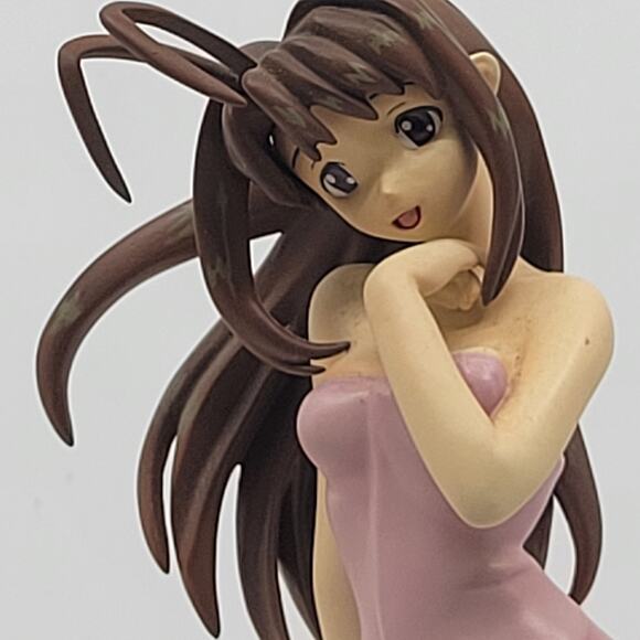 Love Hina Naru Narusegawa Pink Bath Towel Edition 18 scale Epoch statue with box - Picture 8 of 16